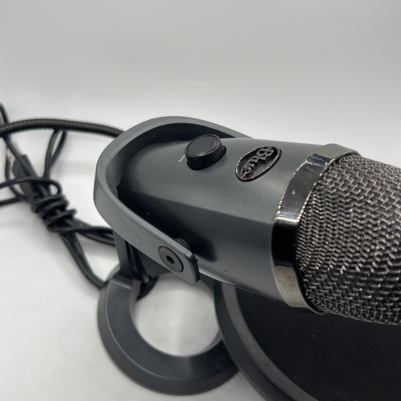 Blue Microphone - Picture 2 of 7